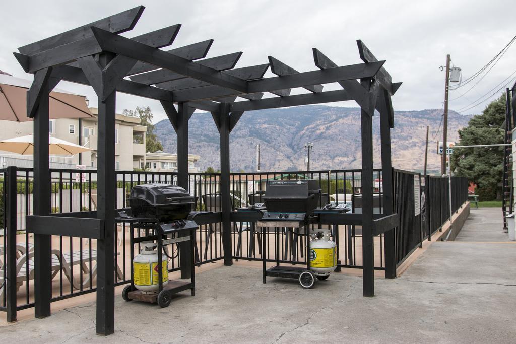Osoyoos Lakeview Inn & Suites Exterior foto