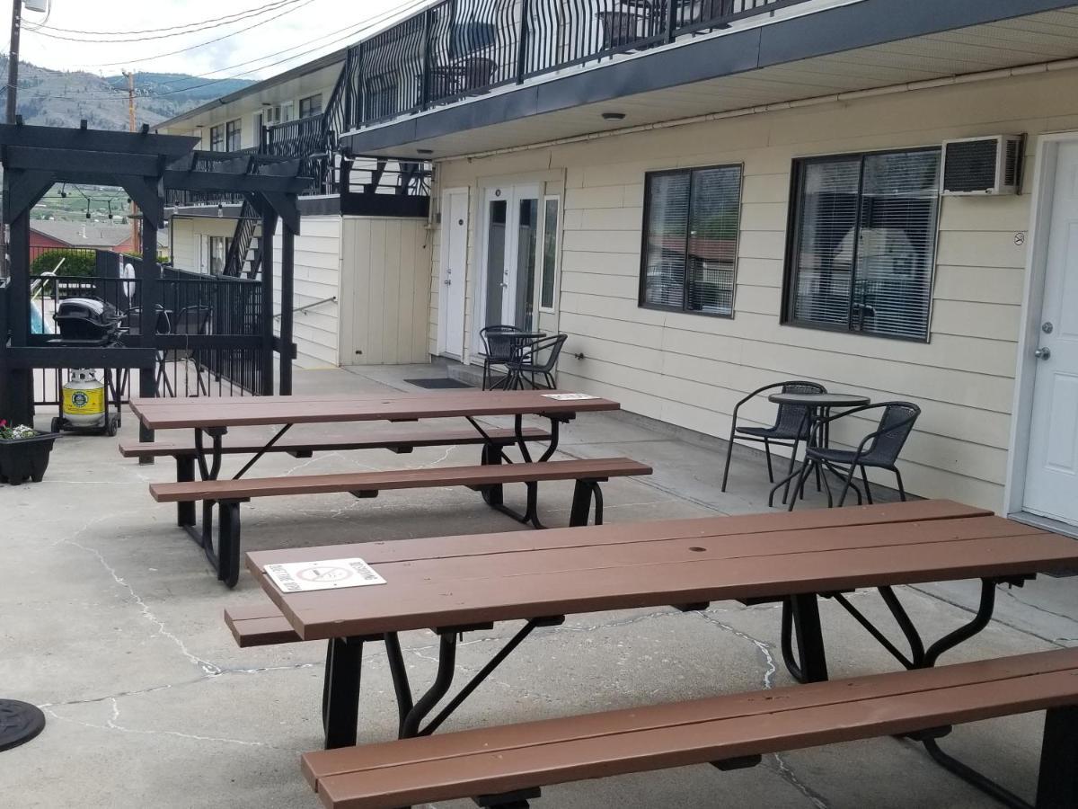 Osoyoos Lakeview Inn & Suites Exterior foto